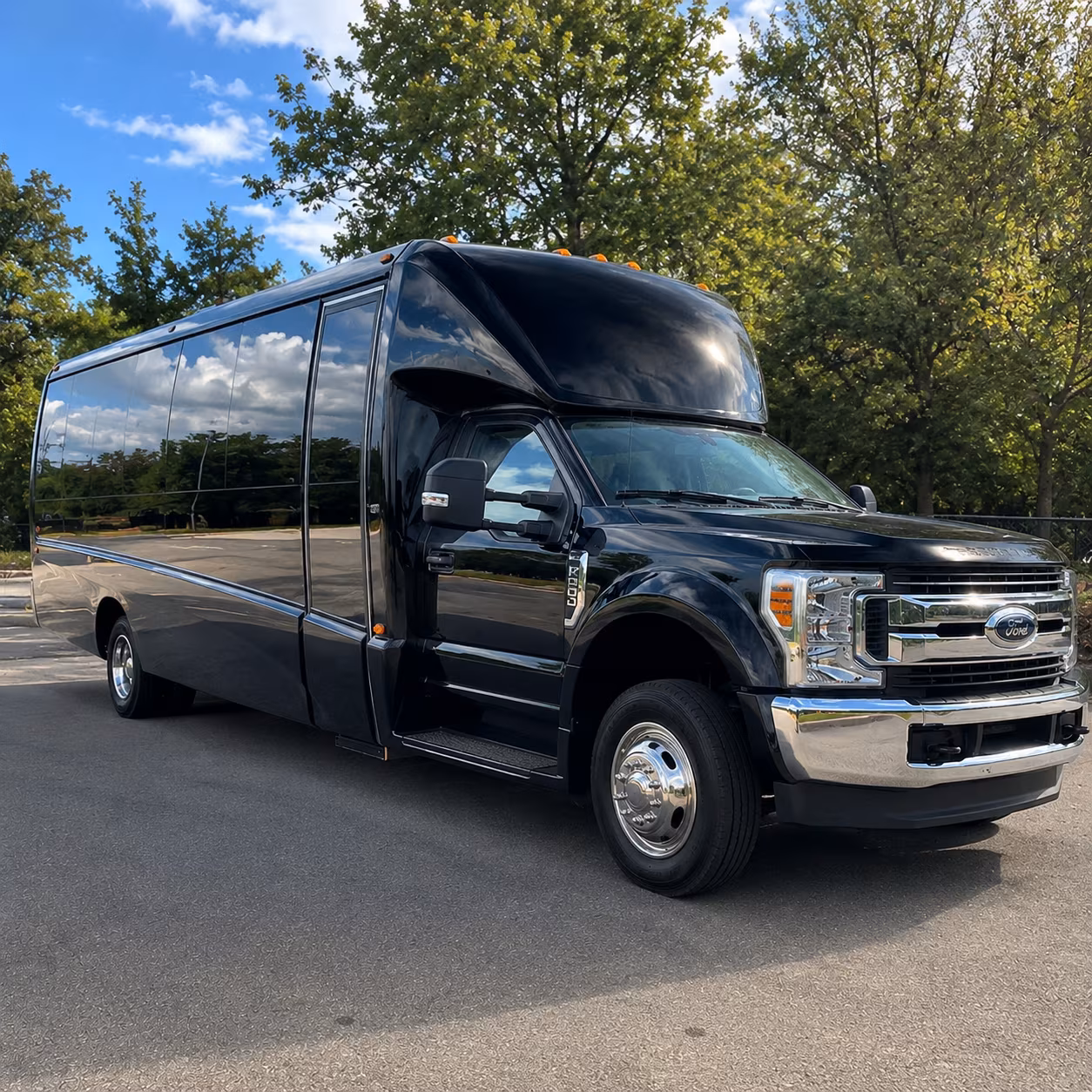 charter buses for large prom groups and school coordinated pomona transportation