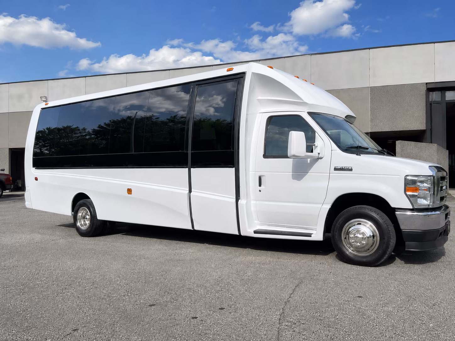 charter buses to the glass house and pomona s live music scene
