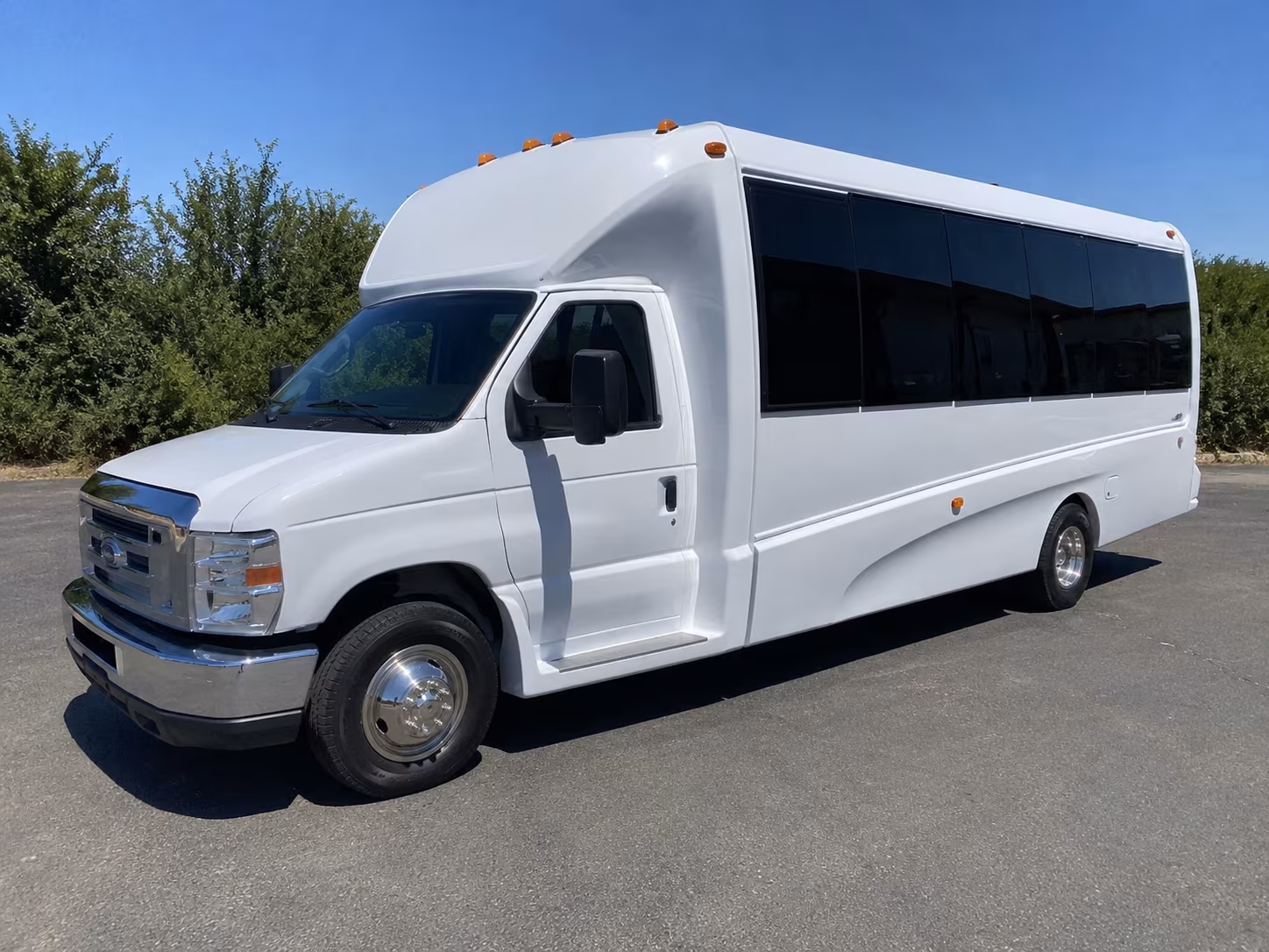 corporate party bus rental