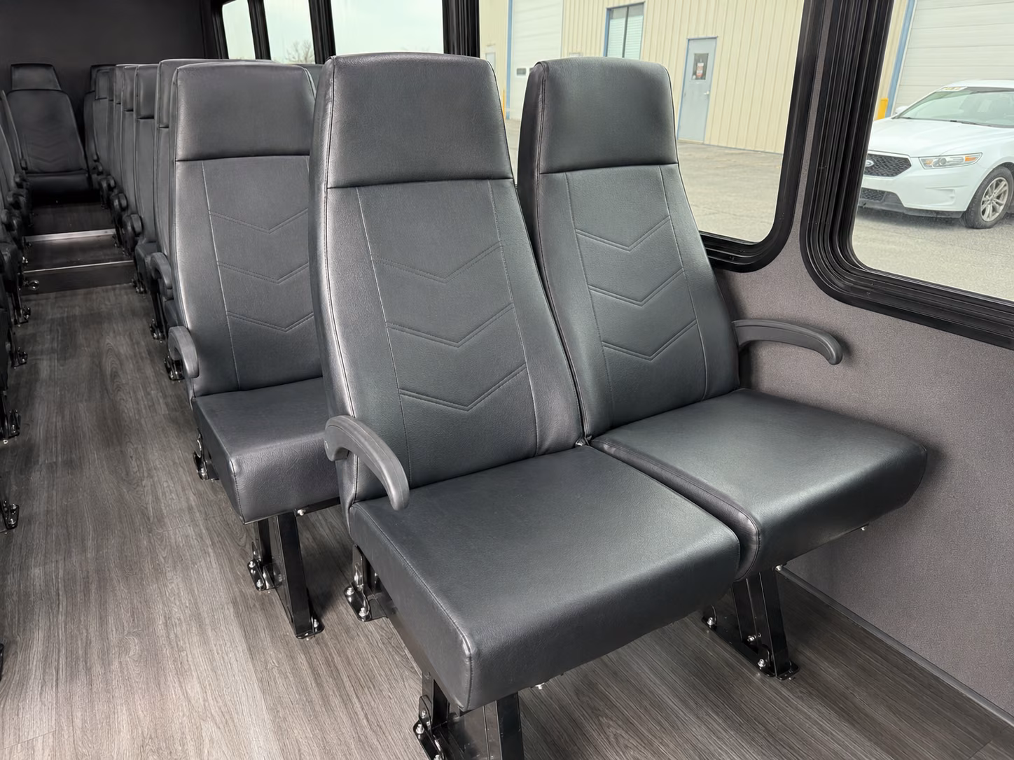 fan buses to dodgers games at dodger stadium from pomona