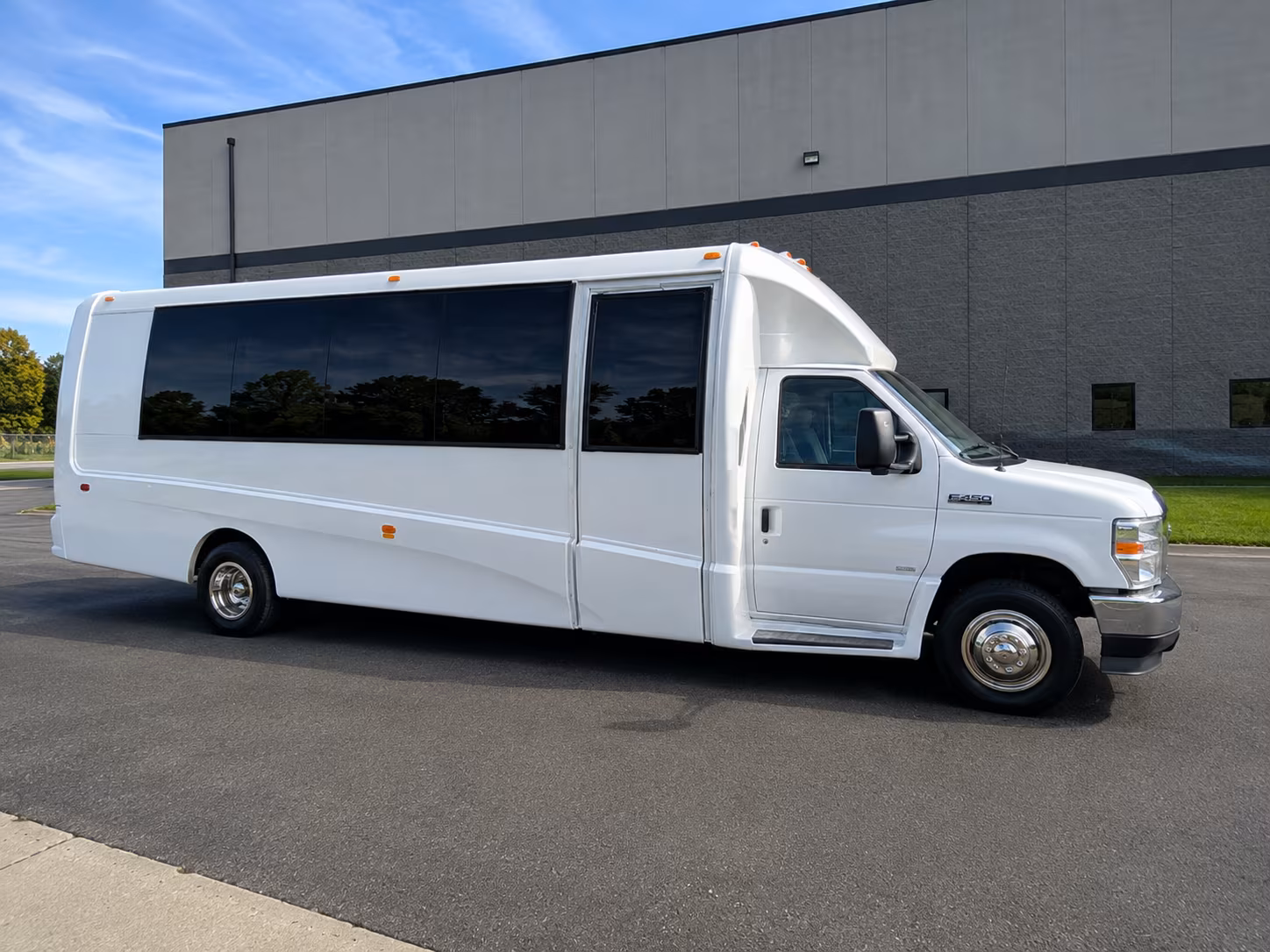 find the perfect transportation for your next corporate event 3