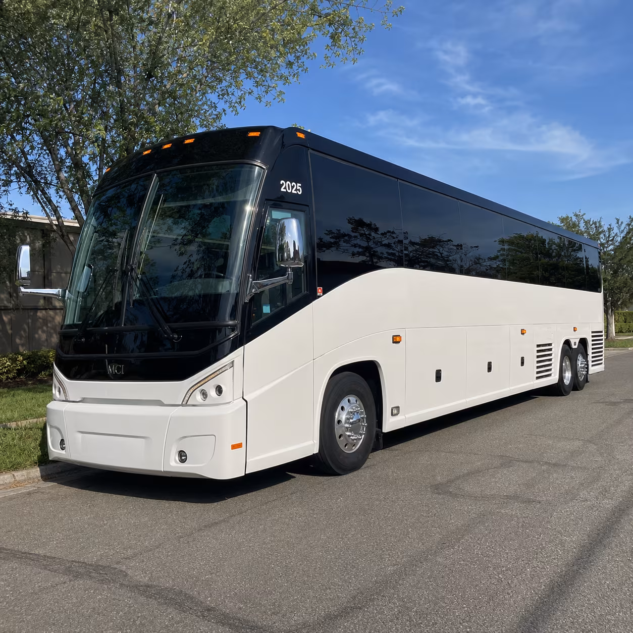 john wayne airport and long beach airport shuttle buses from the pomona area