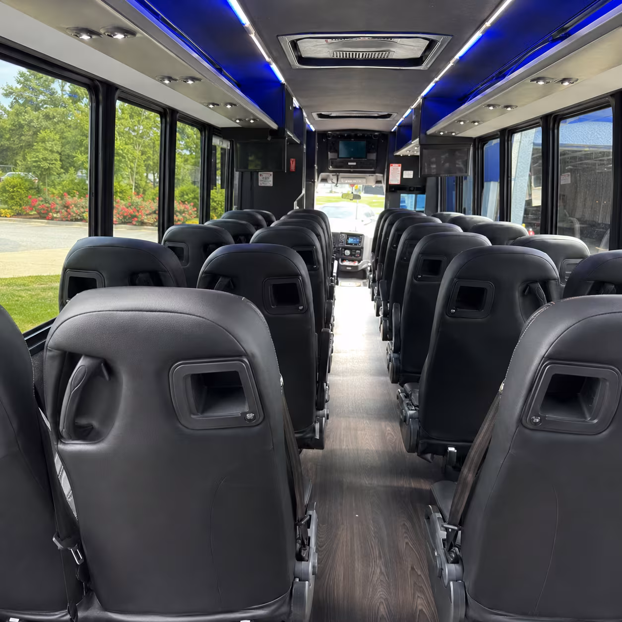 minibus rentals for pomona wedding rehearsal dinners and day before events