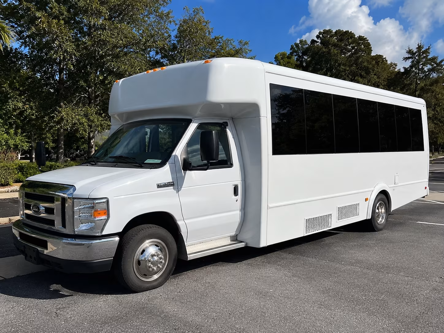 party buses for cucamonga valley winery tours from pomona