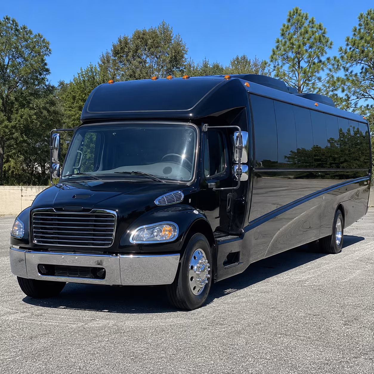 pomona 18 passenger minibus