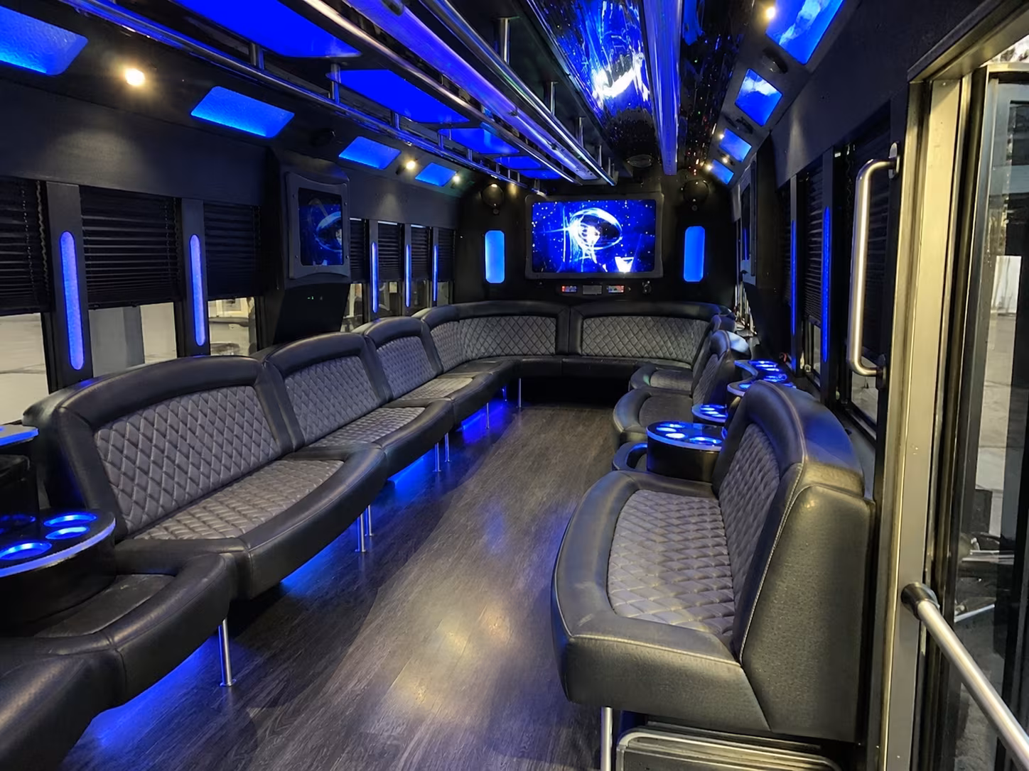 pomona 28 passenger party bus interior