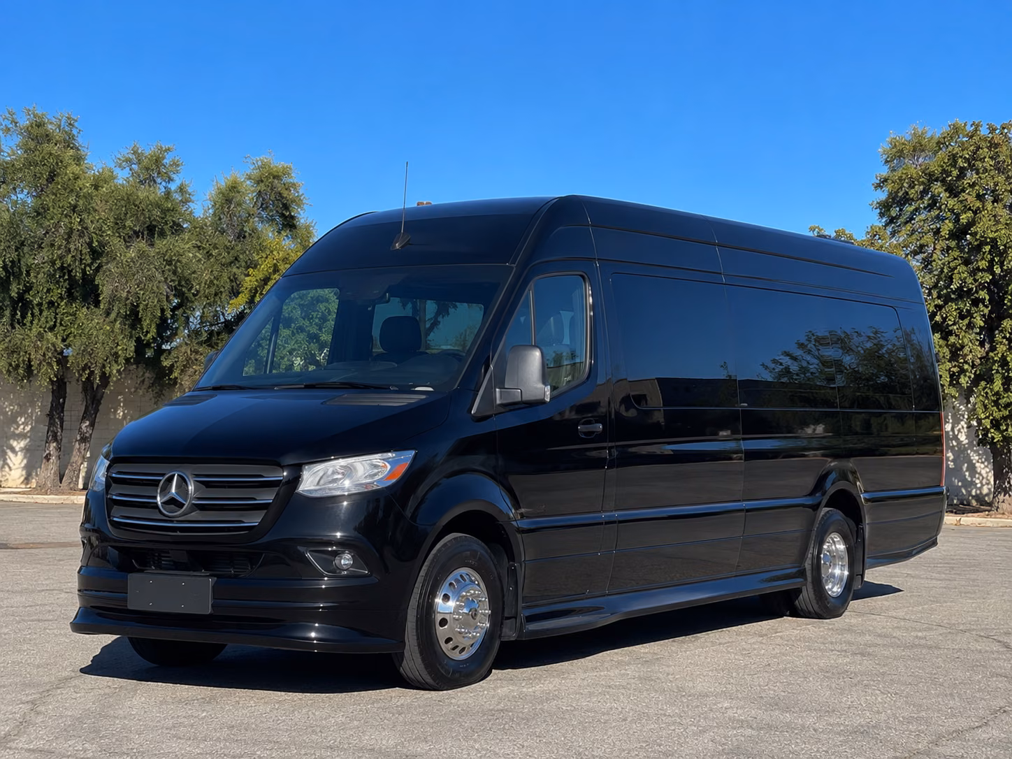 pomona sprinter limousine