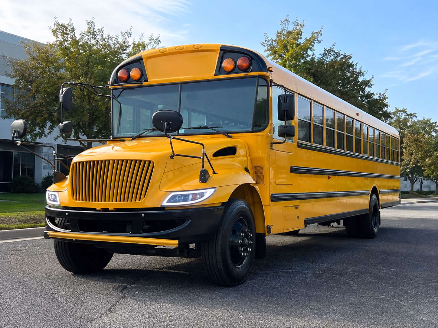 school buses for cal poly pomona campus and university field trips